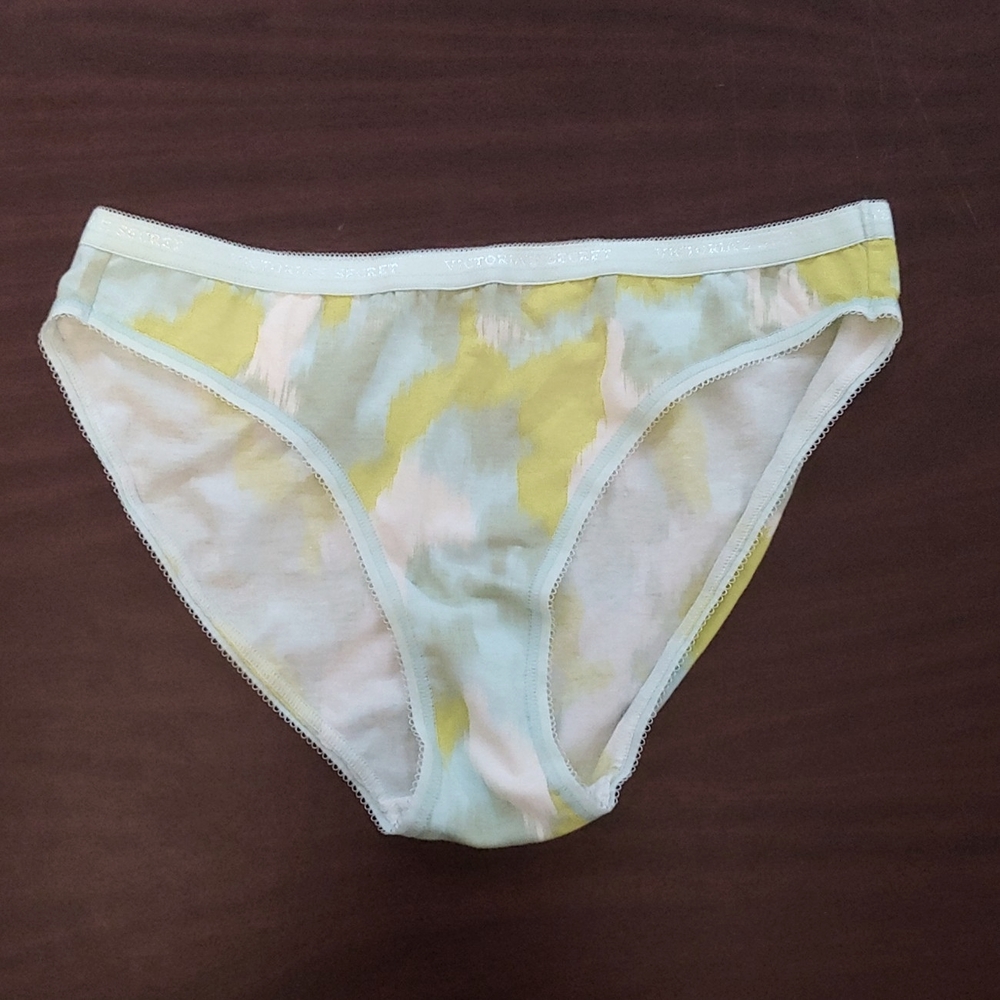 2 for $10: Victoria's Secret Cotton Stretch Bikini Panty, Small NWT